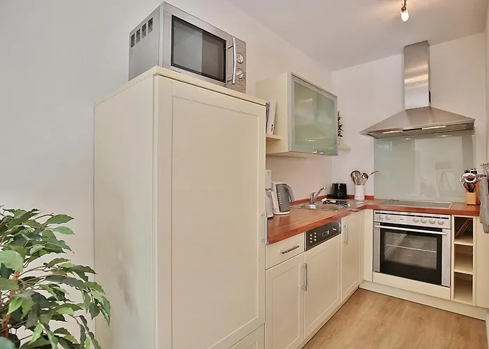 Am Am Strandallee 48 03